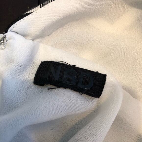 NBD Daylight Bliss black white plaid plunge neck flounce skirt mini dress NWT - Picture 9 of 16